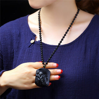 Carving Wolf Head Amulet Pendant Necklace